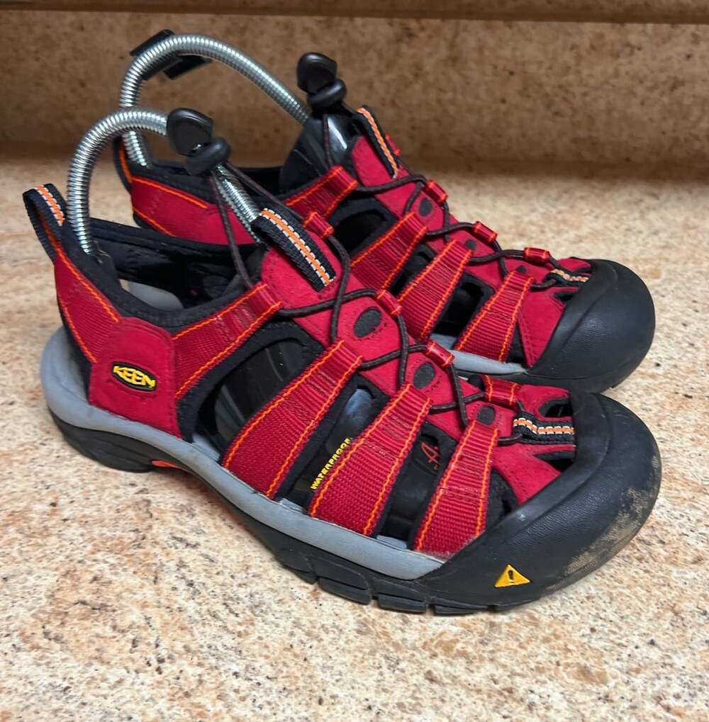 Keen Newport H2 Waterproof Hiking Sandals Red Black